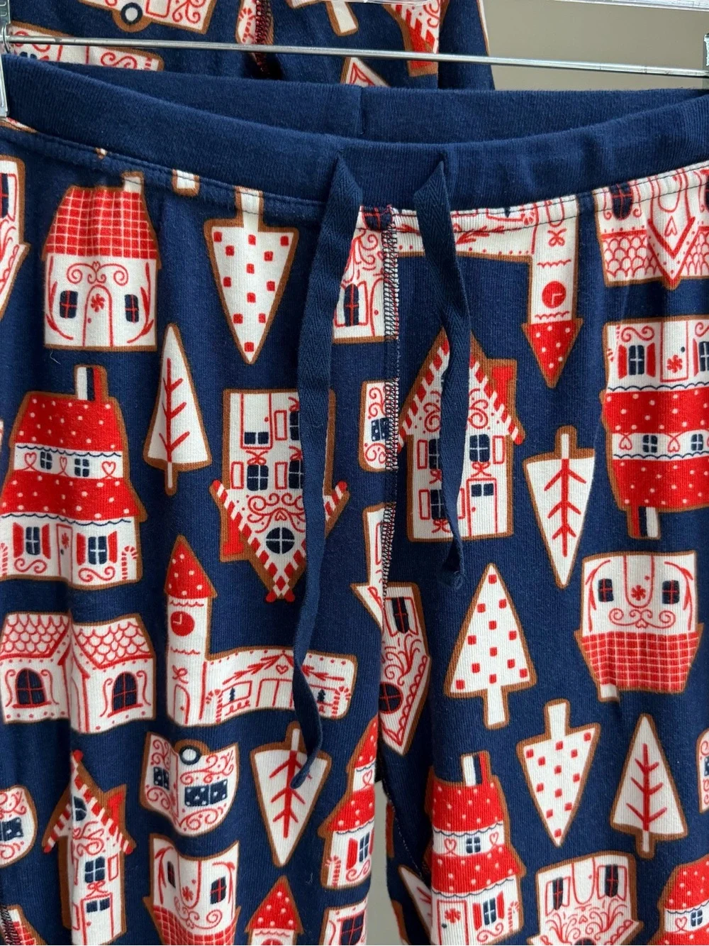 Women Navy Blue Holiday House Print Pajama Set